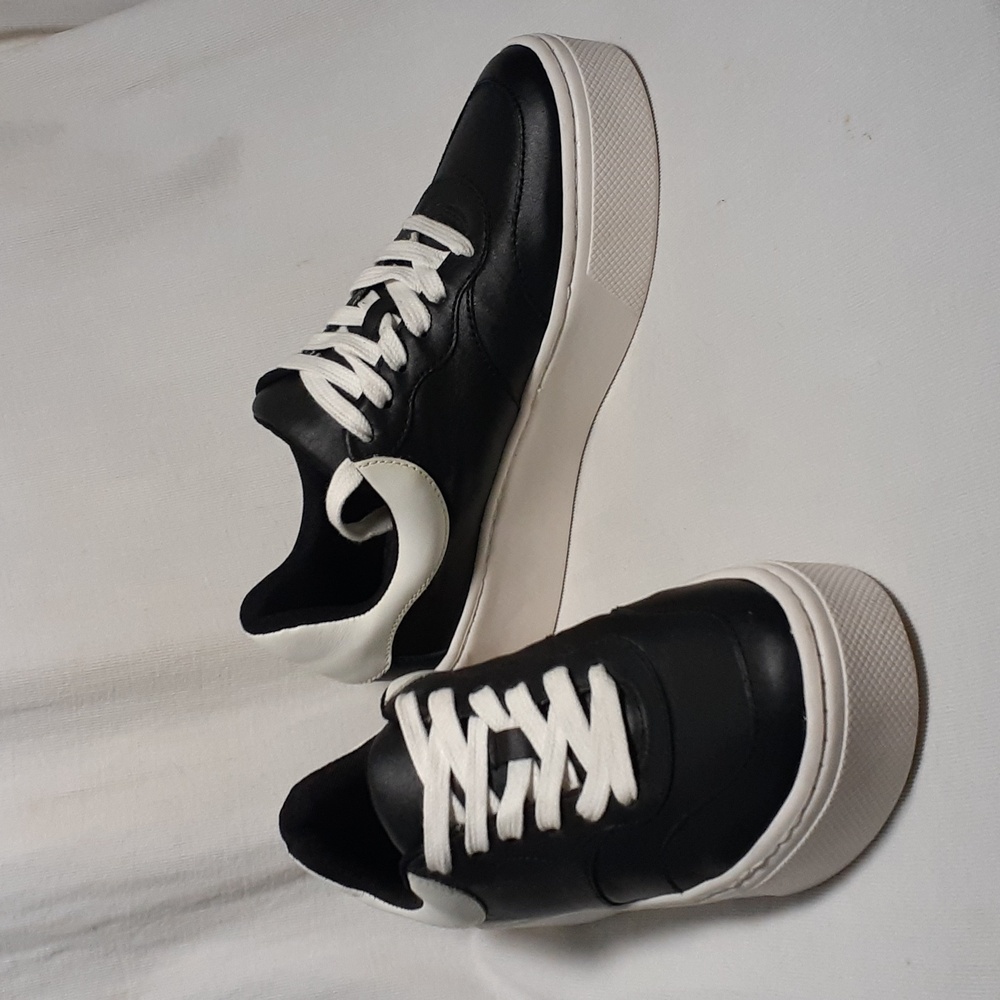 Schutz Sneakers Women Size 6 Black White Leather Y2K Sporty  Platform